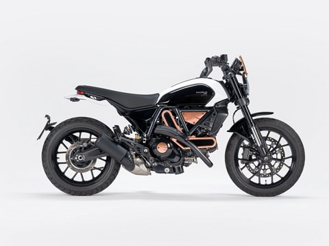 Ducati Scrambler 10° Anniversario Rizoma Edition 