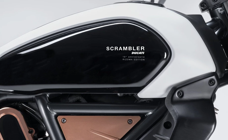 Ducati Scrambler 10° Anniversario Rizoma Edition Bild 6: Ducati Scrambler 10° Anniversario Rizoma Edition