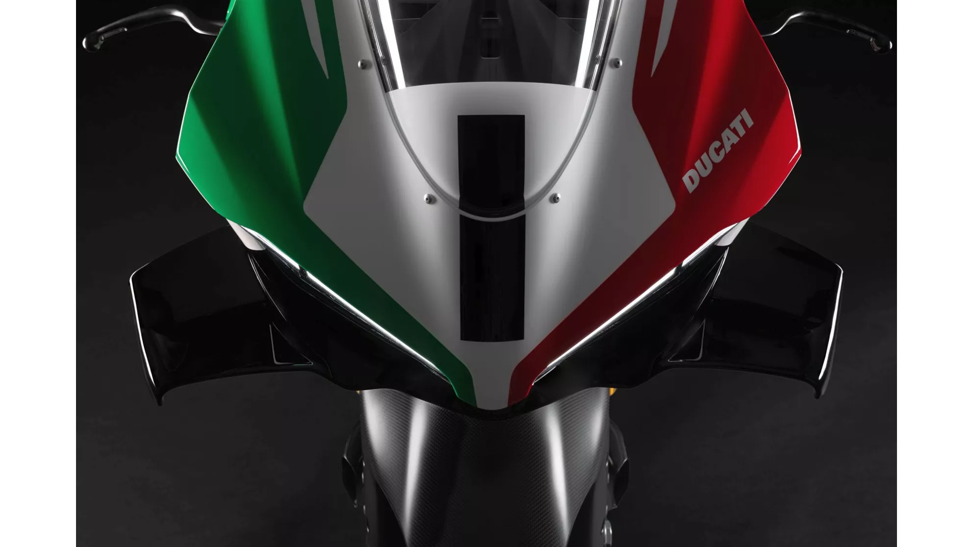 Ducati Panigale V4 Tricolore 2025 - Image 76 Ducati Panigale V4 Tricolore 2025 - Image 76