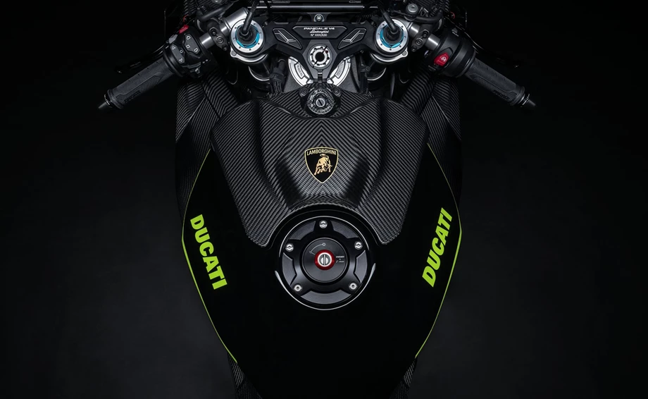 Ducati Panigale V4 Lamborghini Bild 8: Ducati Panigale V4 Lamborghini