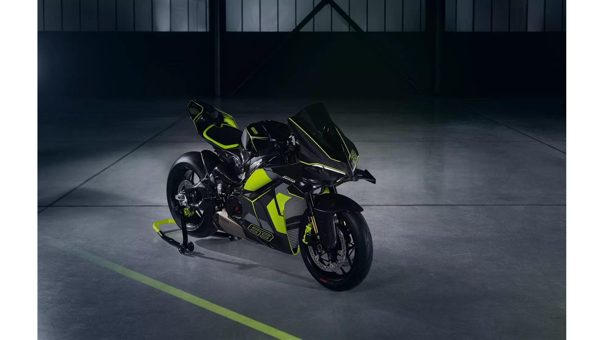Ducati Panigale V4 Lamborghini 2025 - Image 38 Ducati Panigale V4 Lamborghini 2025 - Image 38