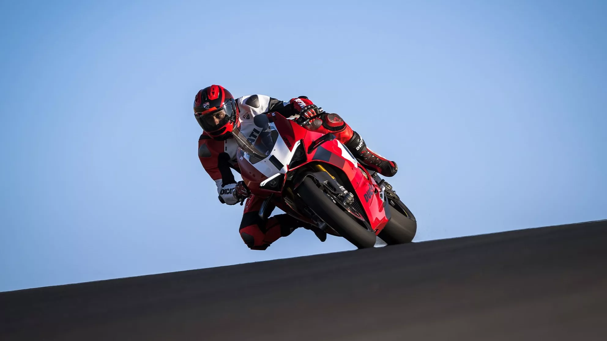 Ducati Panigale V4 R - Image 3 Ducati Panigale V4 R - Image 3