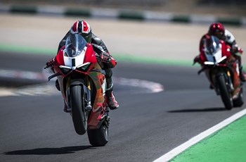 Ducati Panigale V4 R 2025 - Bild 8 Ducati Panigale V4 R 2025 - Bild 8