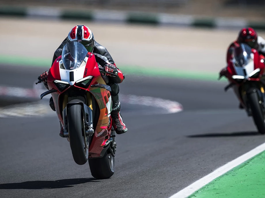 Ducati Panigale V4 R Bild 7: Ducati Panigale V4 R
