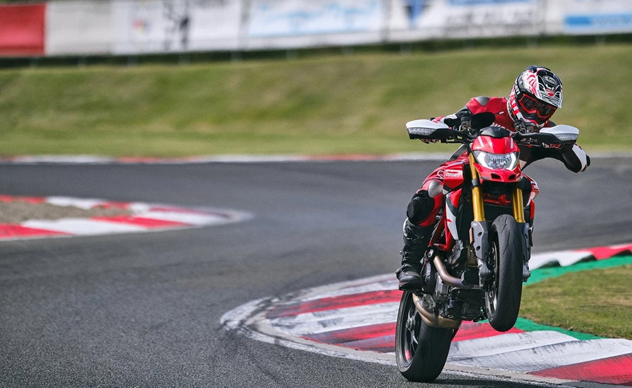 Ducati Hypermotard 950 SP Bild 11: Ducati Hypermotard 950 SP