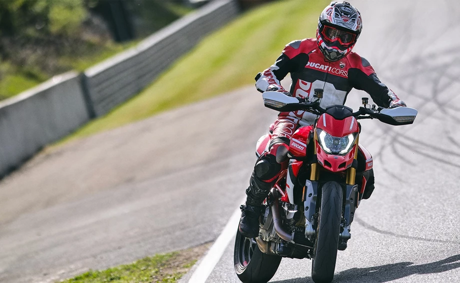 Ducati Hypermotard 950 SP Bild 13: Ducati Hypermotard 950 SP