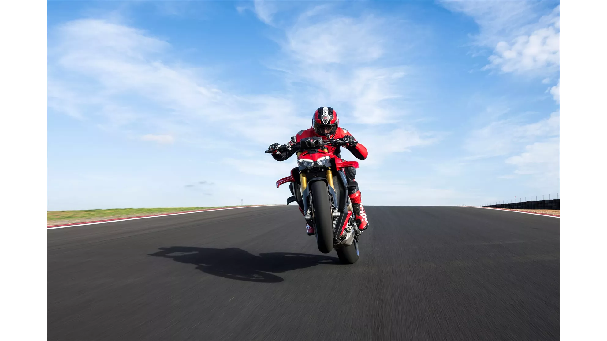 Ducati Streetfighter V4 S 2025 - Image 86 Ducati Streetfighter V4 S 2025 - Image 86