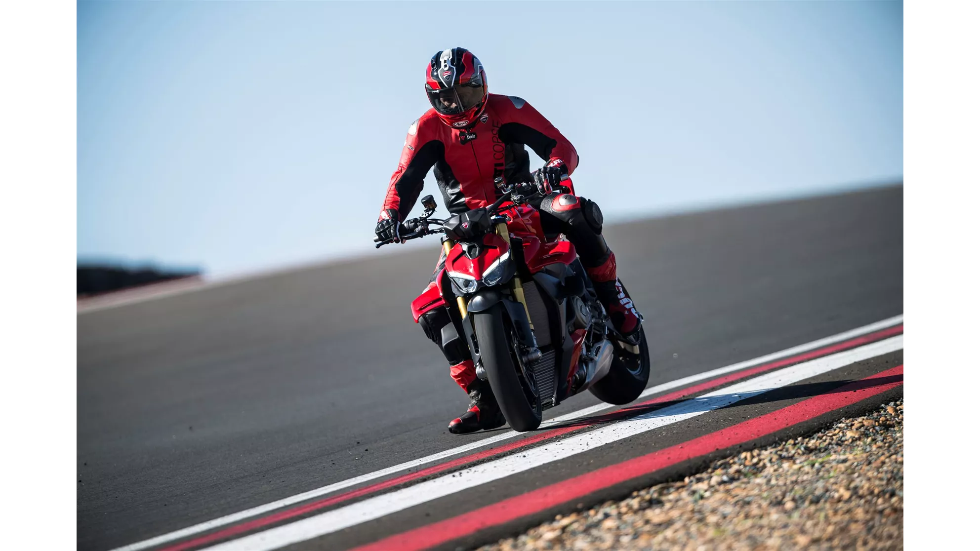 Ducati Streetfighter V4 S 2025 - Image 94 Ducati Streetfighter V4 S 2025 - Image 94