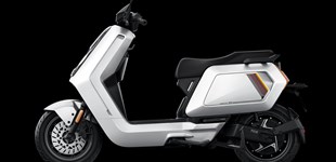 NIU NQi Sport Extended Range 2022 vs NIU NQiX 150 2025