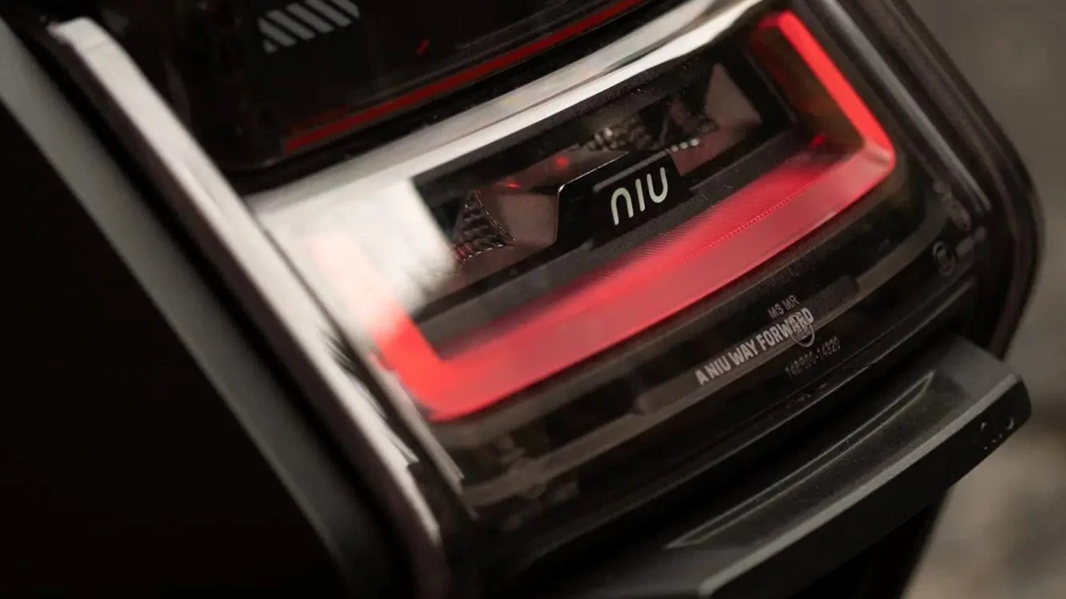 NIU NQiX 300 Bild 7: NIU NQiX 300