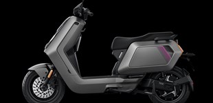 NIU NQiX 300 2025 vs NIU NQiX 150 2025