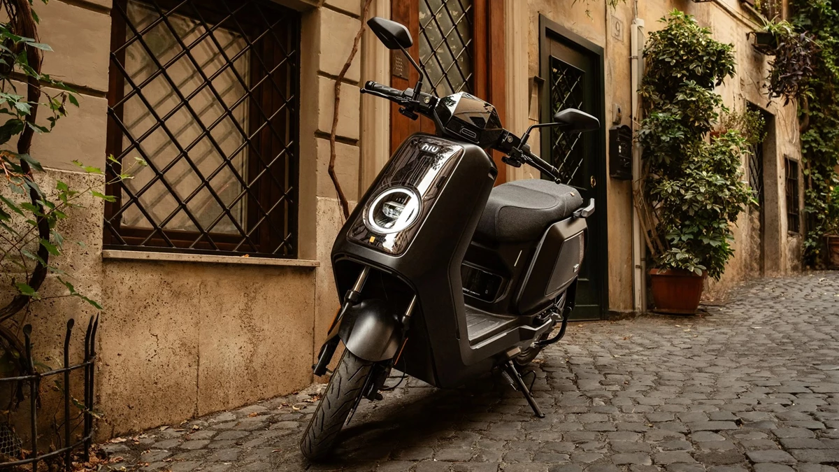 NIU NQiX 300 Bild 15: NIU NQiX 300