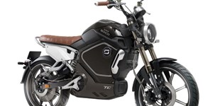 BMW CE 02 4kW 2025 vs Super Soco TC Eco 45 km/h 2025