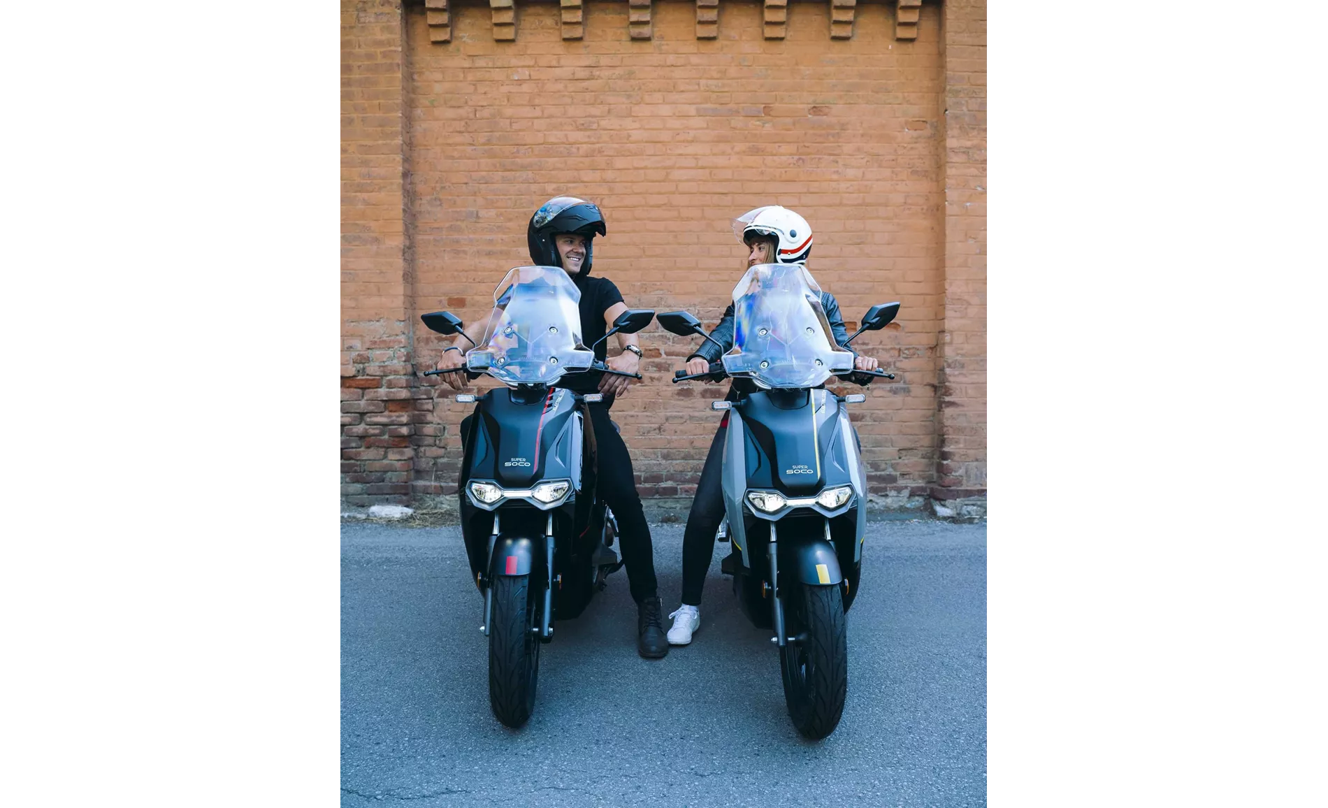 Super Soco CPX 90 km/h 2025 Super Soco CPX 90 km/h 2025