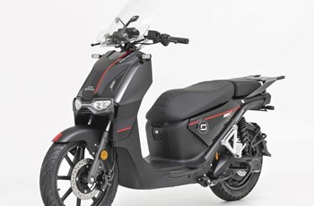 Super Soco CPX 90 km/h 2025 - Bild 6 Super Soco CPX 90 km/h 2025 - Bild 6