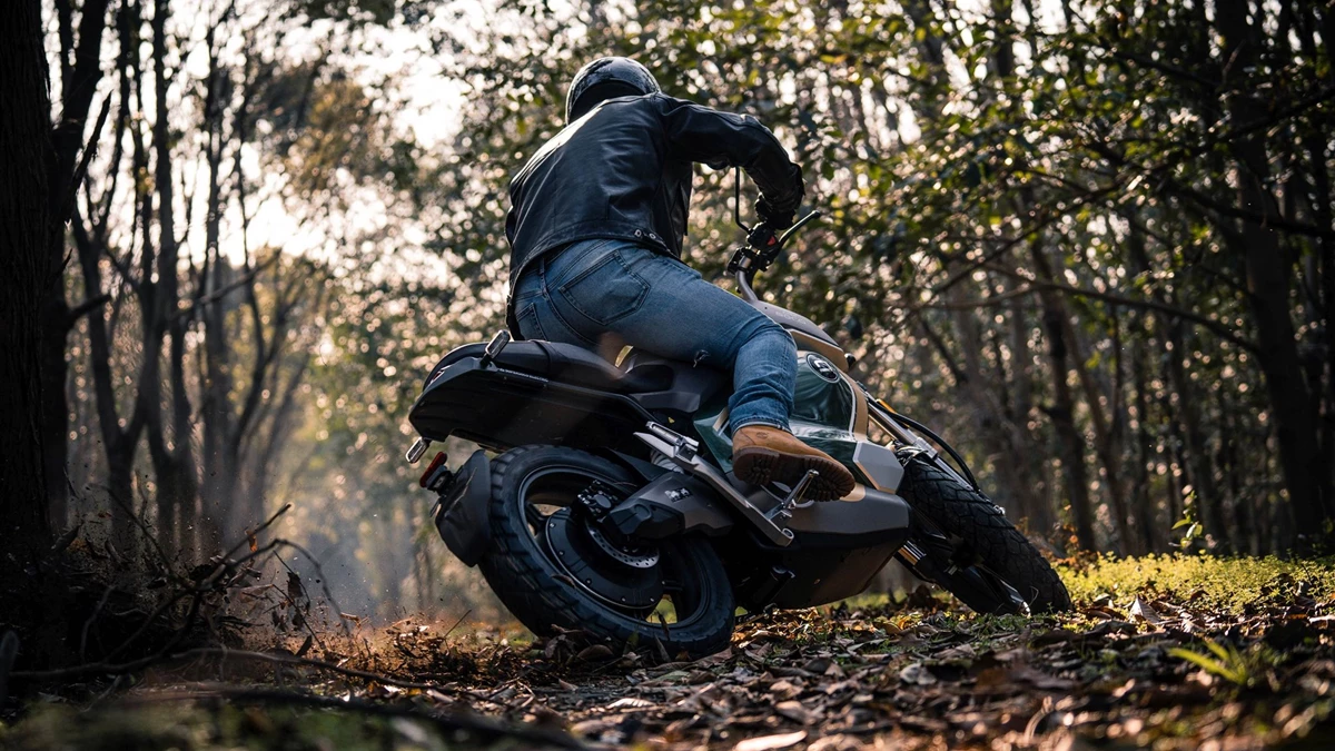 Super Soco TS Streethunter 75 km/h Bild 4: Super Soco TS Streethunter 75 km/h