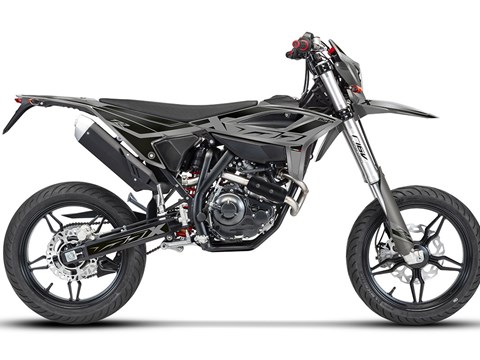 Beta RR 125 4T Motard T X special edition 
