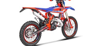 Beta RR Race 2T 125 2025 vs Yamaha MT-125 2016