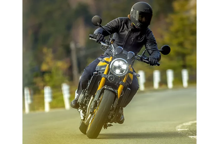 Kawasaki Z900 RS SE 2025 Kawasaki Z900 RS SE 2025