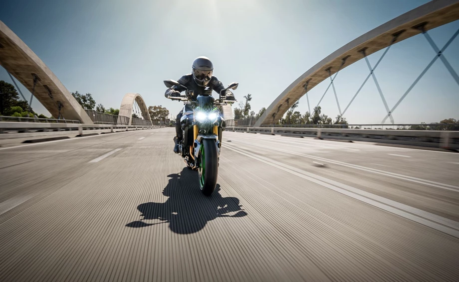 Kawasaki Z900 SE Bild 8: Kawasaki Z900 SE