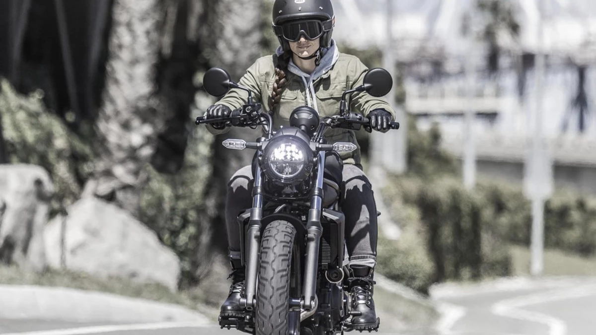 Kawasaki Eliminator 500 Bild 10: Kawasaki Eliminator 500