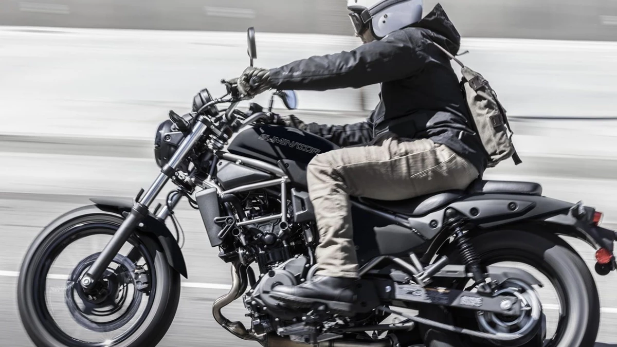 Kawasaki Eliminator 500 Bild 12: Kawasaki Eliminator 500