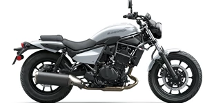 Kawasaki Z900 RS 2025 vs Kawasaki Eliminator 500 2025 Kawasaki Z900 RS 2025 vs Kawasaki Eliminator 500 2025