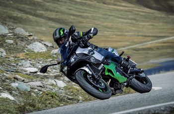 Kawasaki Ninja 7 Hybrid 2025 - Bild 5