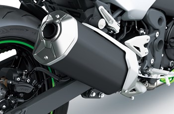 Kawasaki Ninja 7 Hybrid 2025 - Bild 11