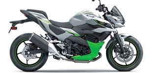Honda VFR 1200 F 2010 vs Kawasaki Z7 Hybrid 2025