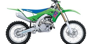 Kawasaki KX450 50th Anniversary Edition 2025 vs Triumph Speed 400 2025