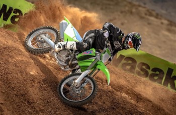 Kawasaki KX450 50th Anniversary Edition 2025 - Bild 3