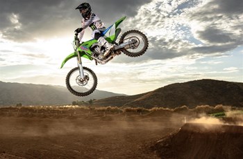 Kawasaki KX450 50th Anniversary Edition 2025 - Bild 7