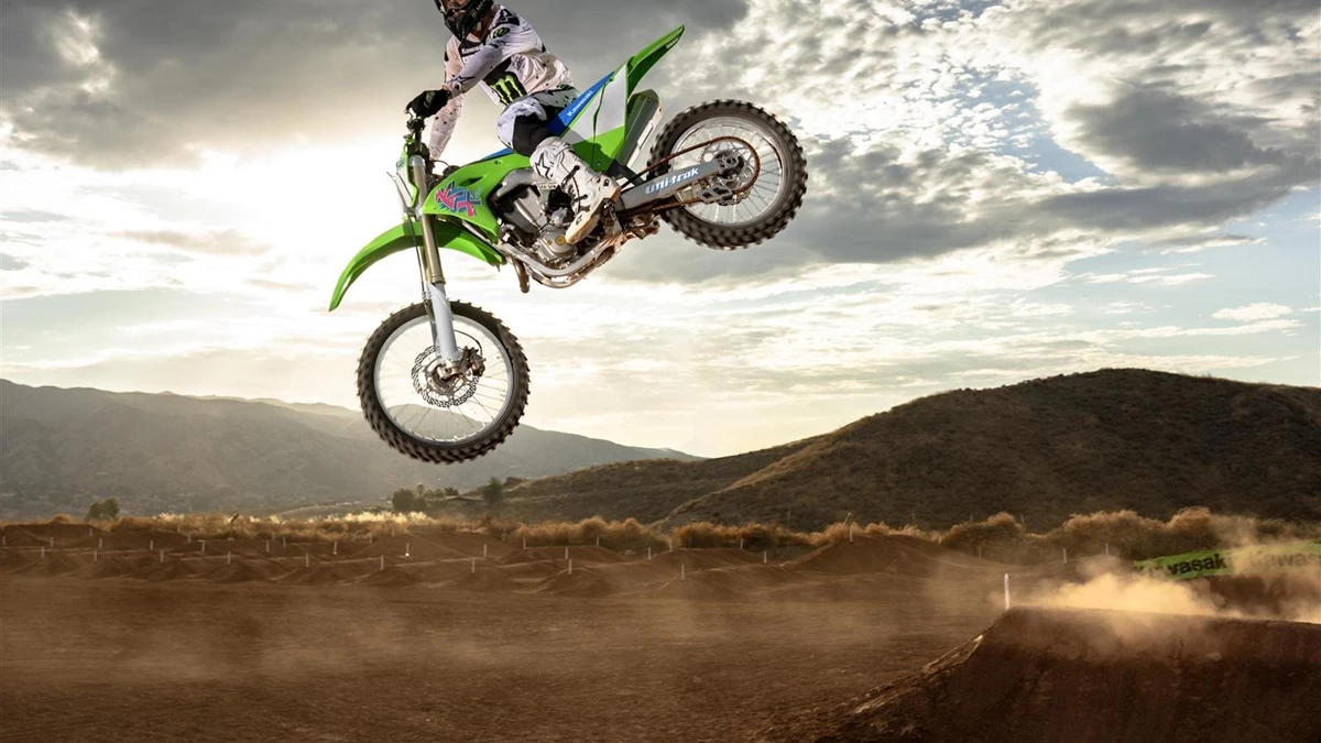 Kawasaki KX450 50th Anniversary Edition Bild 6: Kawasaki KX450 50th Anniversary Edition