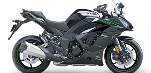 Kawasaki W800 2025 vs Kawasaki Ninja 1100SX 2025 Kawasaki W800 2025 vs Kawasaki Ninja 1100SX 2025