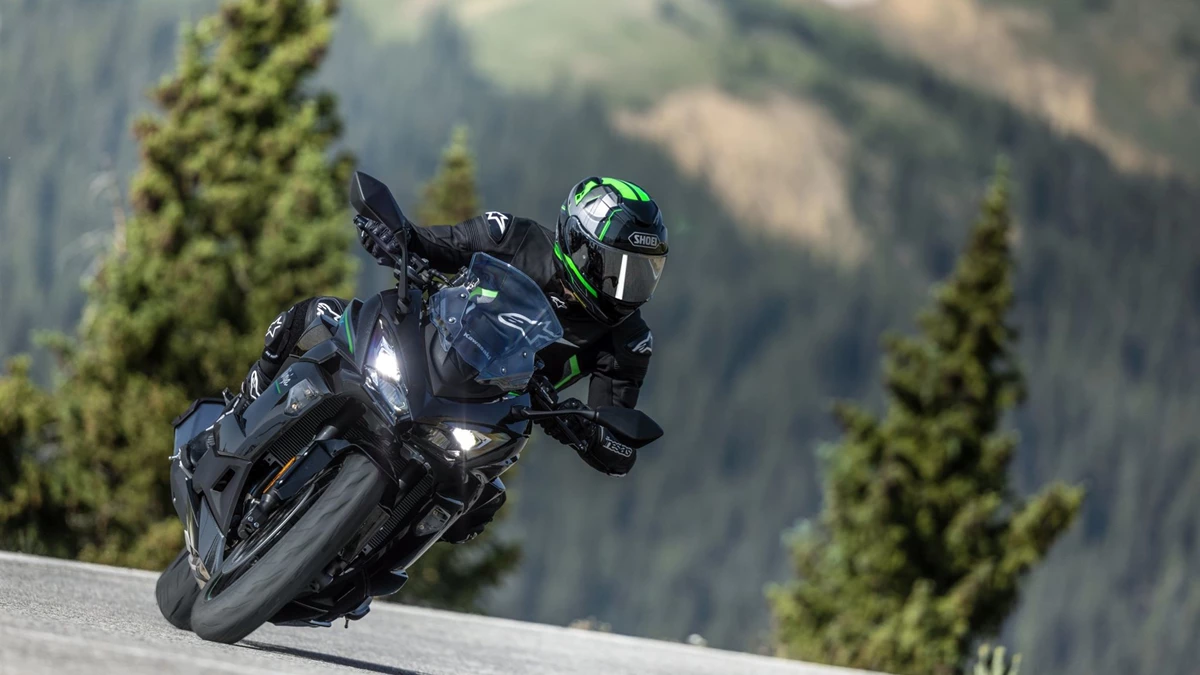 Kawasaki Ninja 1100SX Bild 8: Kawasaki Ninja 1100SX