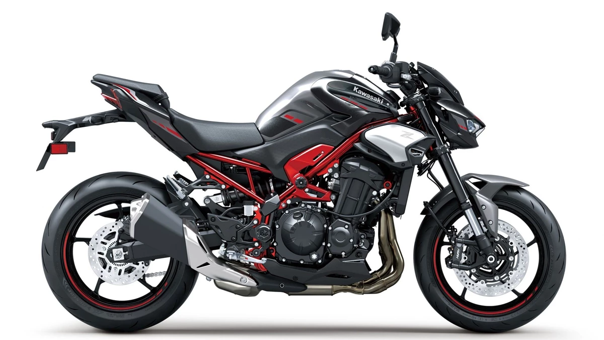 Kawasaki Z900 Bild 6: Kawasaki Z900
