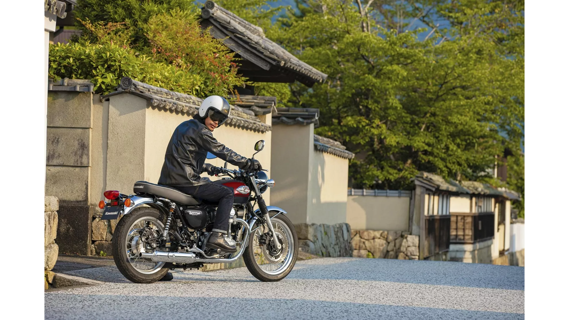 Kawasaki W800 - Image 1 Kawasaki W800 - Image 1