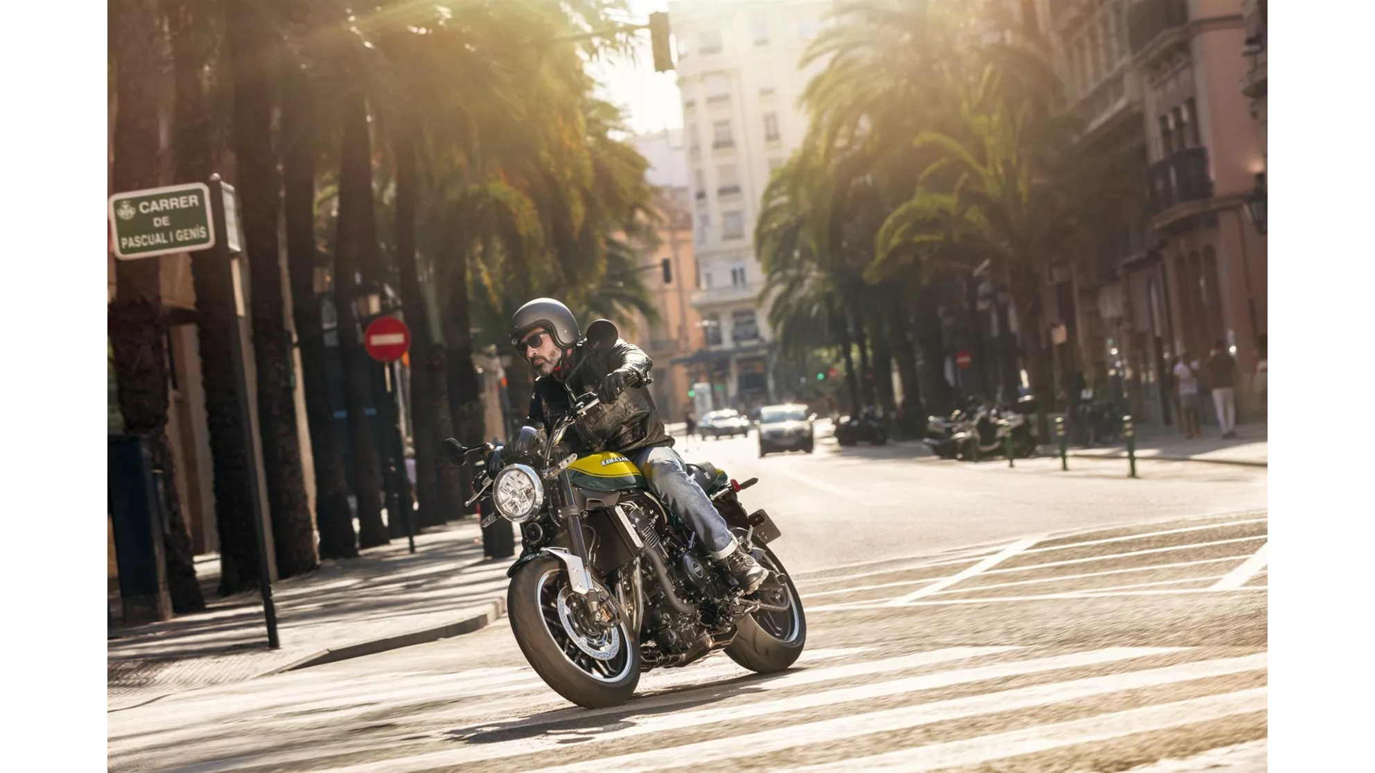 Kawasaki Z900 RS - Image 2 Kawasaki Z900 RS - Image 2