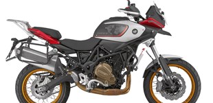 QJ Motor SRT 700 SX 2025 vs Triumph Tiger 800 XC 2011