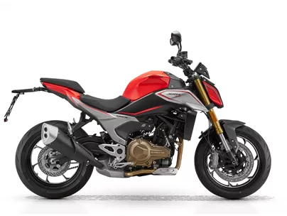 QJ Motor SRK 600 PRO 2025 QJ Motor SRK 600 PRO 2025