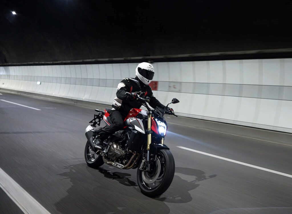 Zum Vergrößern bitte anklicken! QJ Motor SRK 600 PRO