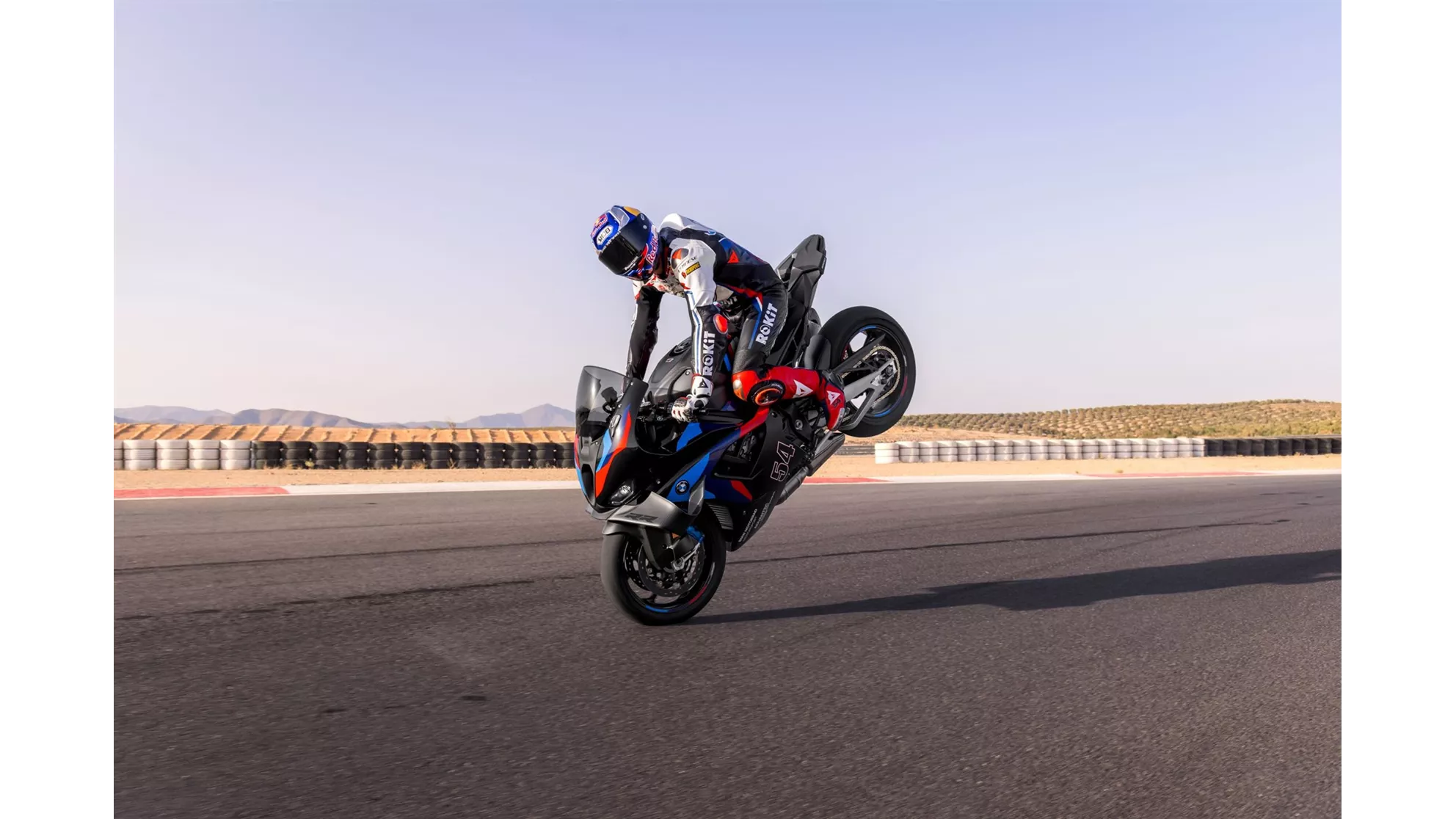 BMW M 1000 RR - Image 11 BMW M 1000 RR - Image 11