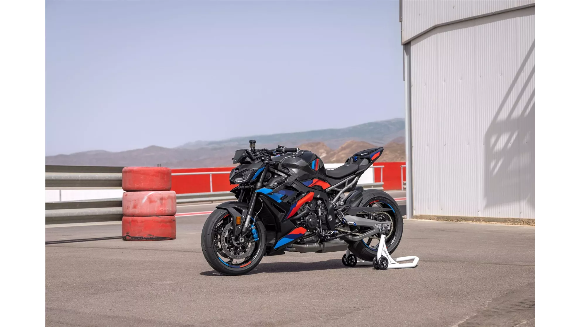 BMW M 1000 R - Image 10 BMW M 1000 R - Image 10