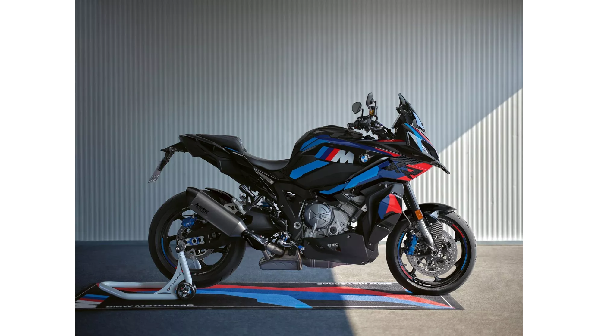 BMW M 1000 XR - Obraz 10 BMW M 1000 XR - Obraz 10