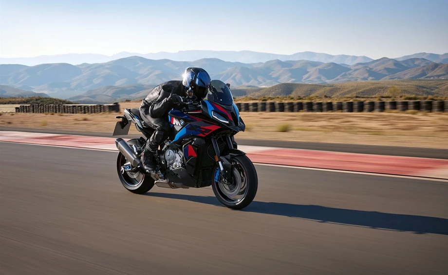 BMW M 1000 XR Bild 14: BMW M 1000 XR