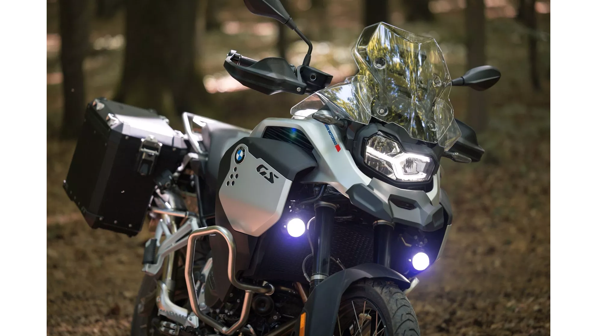 BMW F 900 GS Adventure - Image 3 BMW F 900 GS Adventure - Image 3