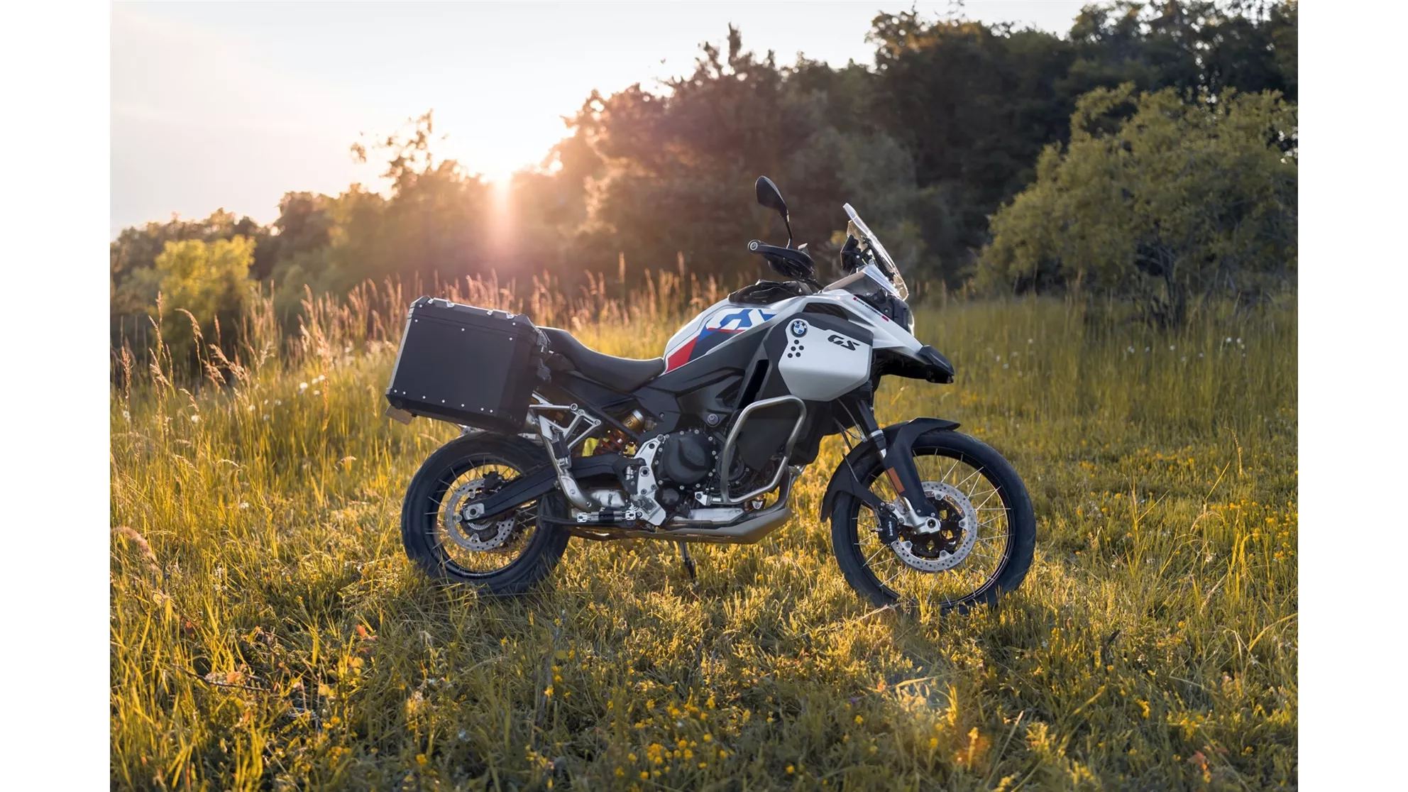 BMW F 900 GS Adventure - Image 11 BMW F 900 GS Adventure - Image 11