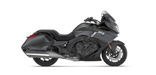 Ducati XDiavel V4 2025 vs BMW K 1600 B 2025