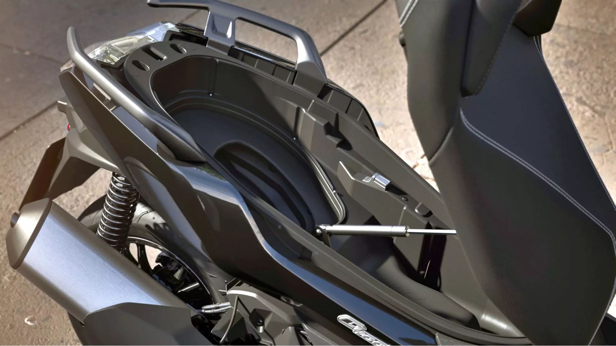 BMW C 400 GT - Image 4 BMW C 400 GT - Image 4